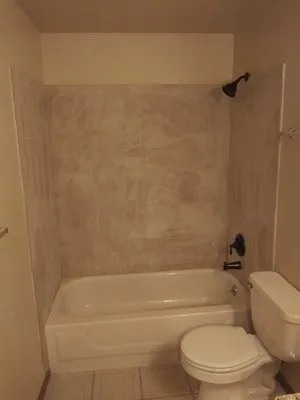 A&R Investment Construction Logo