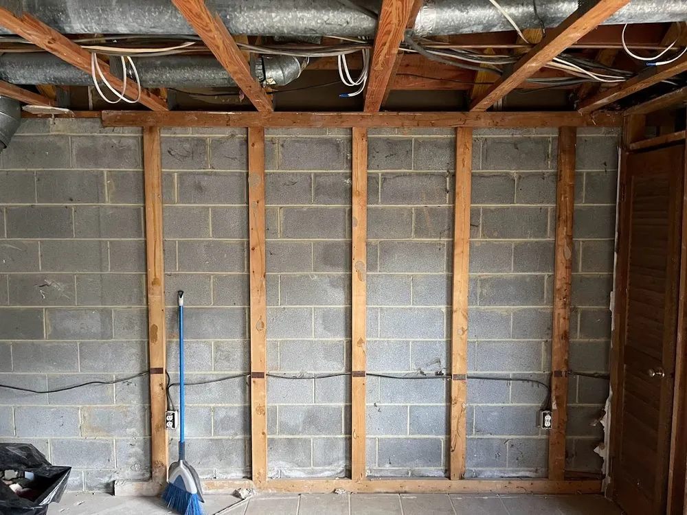 Slide of Arise Home Services