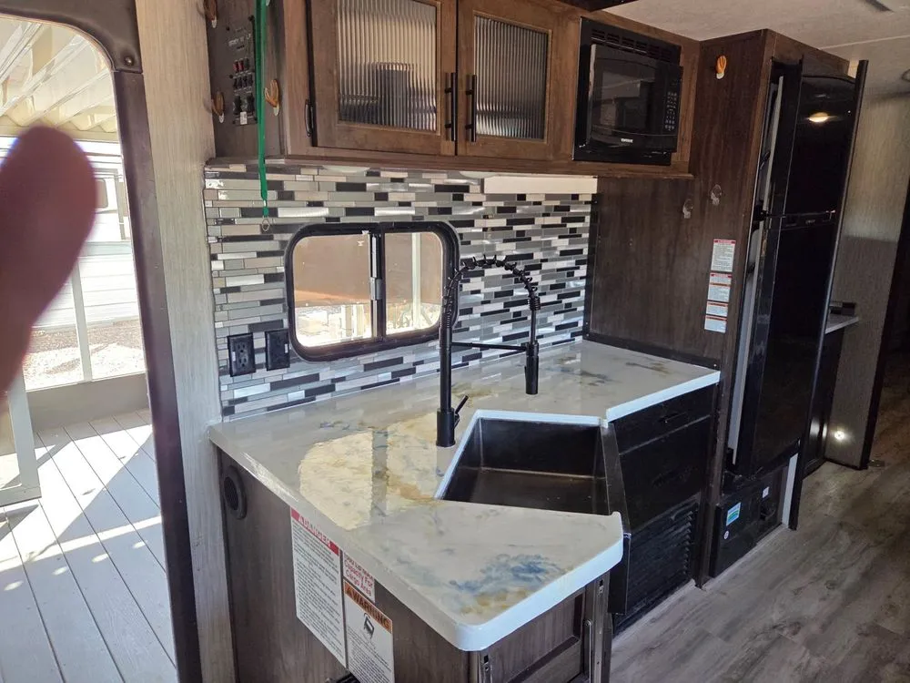 Slide of Arizona Integrity Handyman service