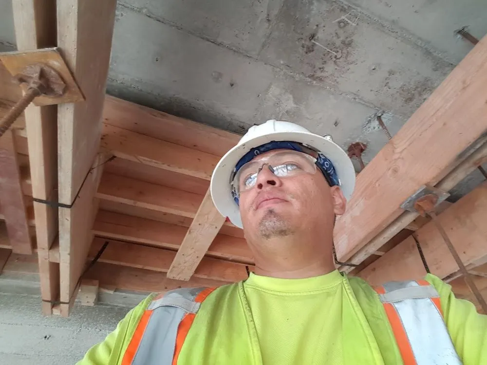 Slide of Arkas Construction