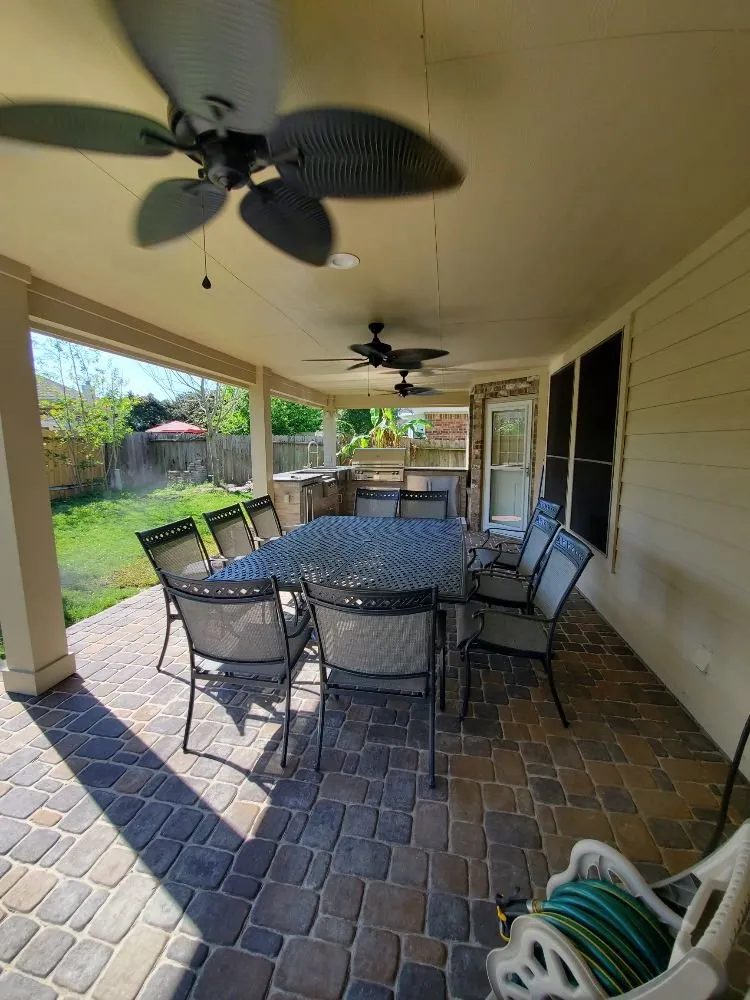 Slide of Armando's Handyman & Remodeling Services