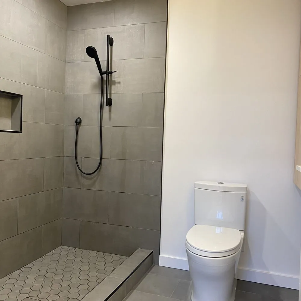 Slide of Arreaga Santos Plumbing