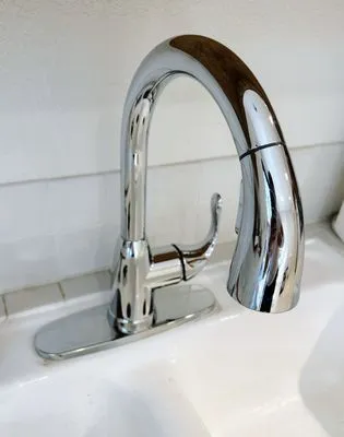 Arsenal Plumbing Logo