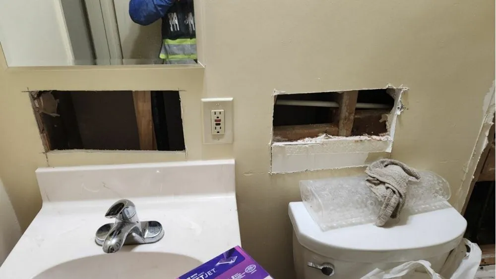 Slide of Arts Brothers Handyman