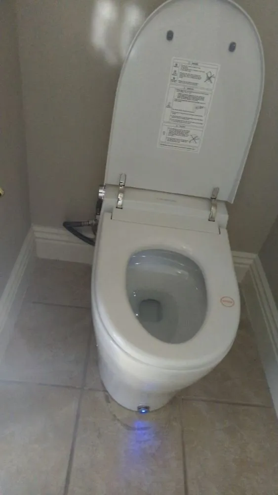 Slide of Arturo The Handyman Repairs