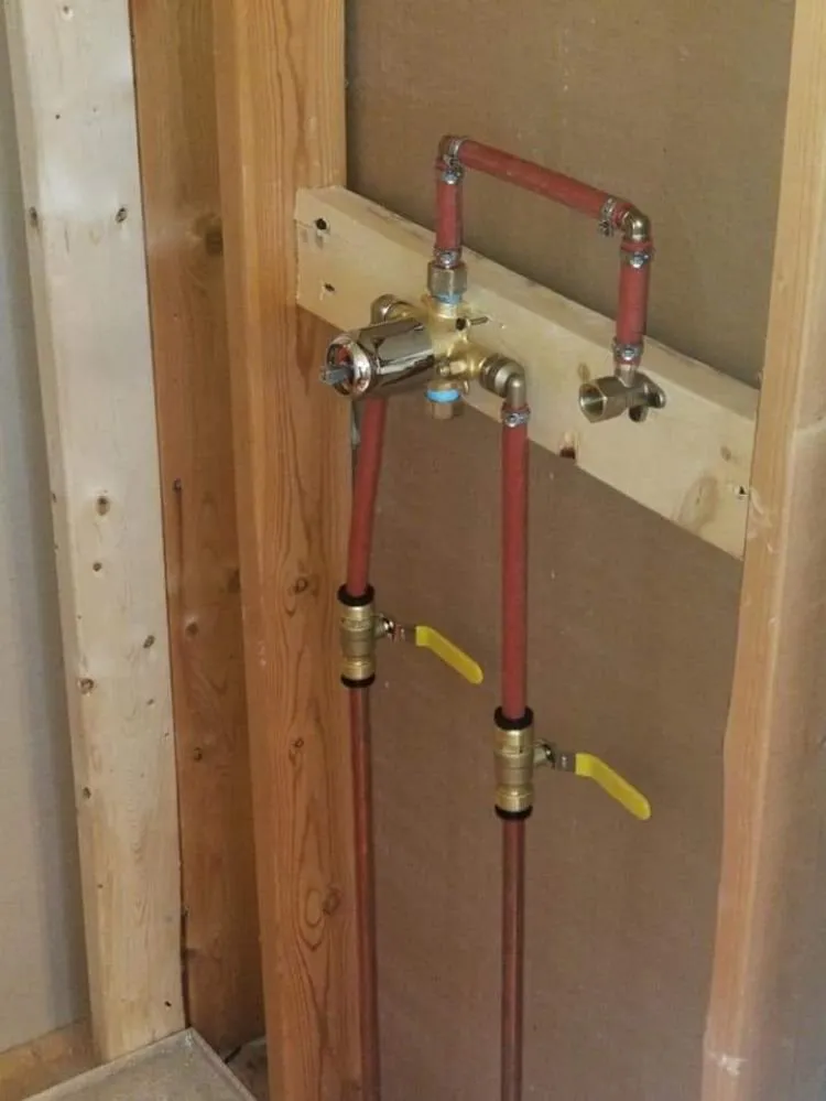 Slide of Arvins Construction