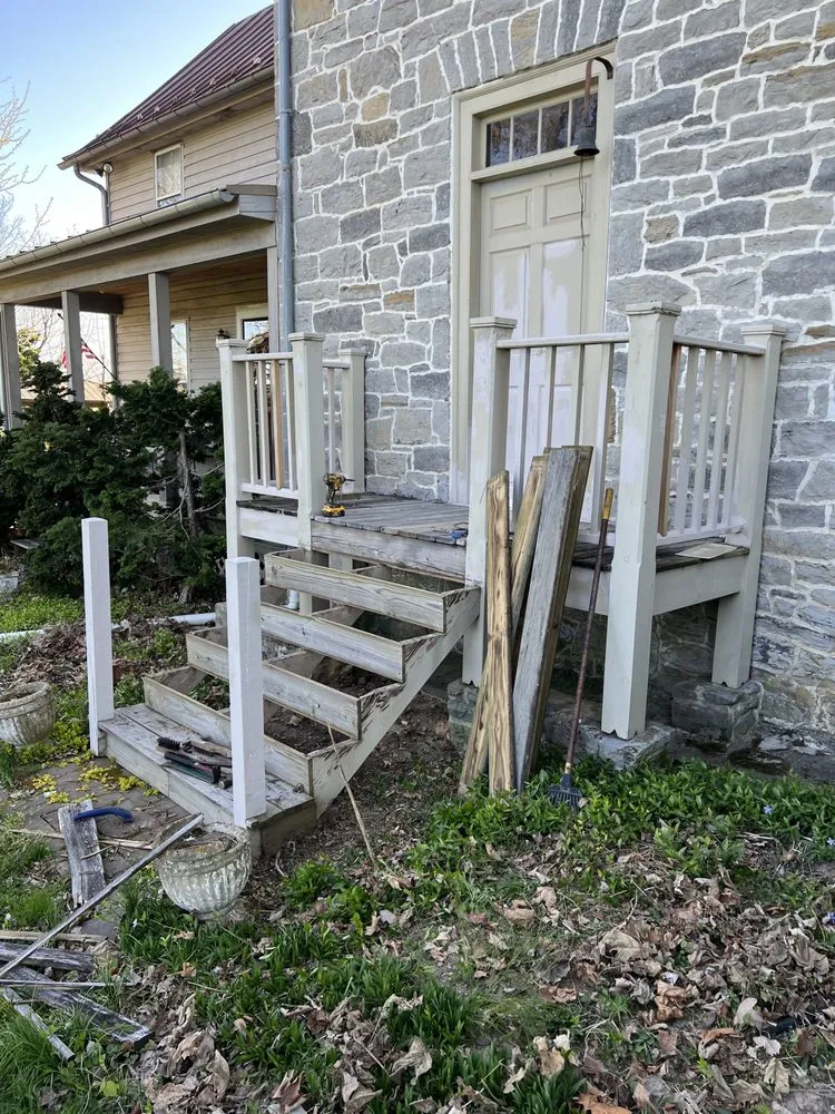 Slide of Aspenshade Management