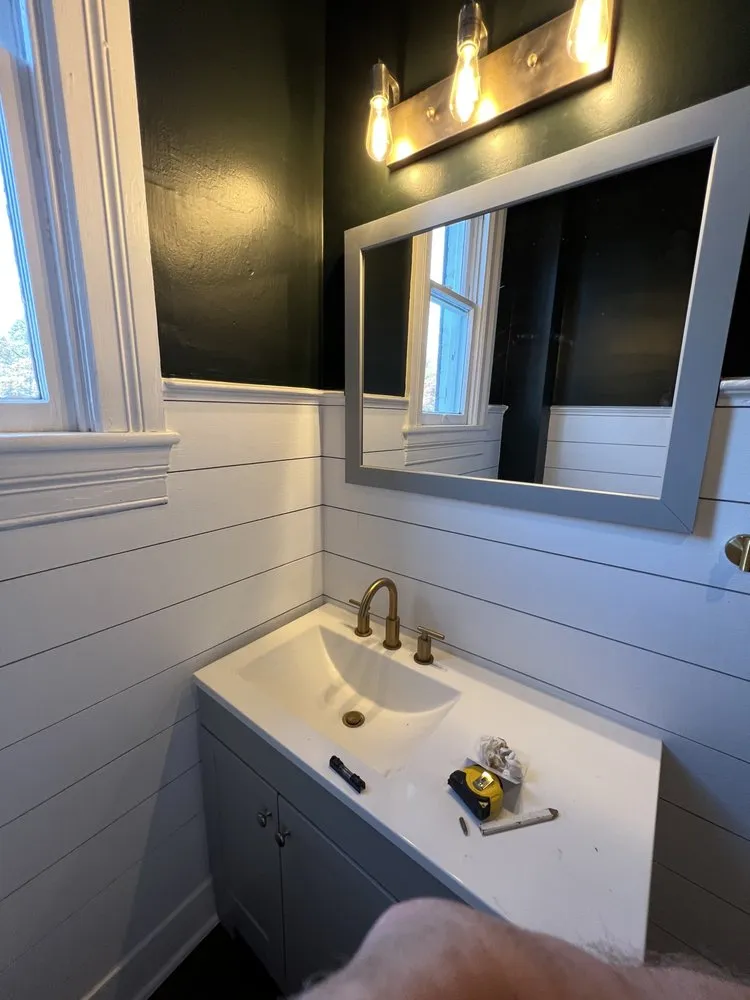 Slide of Aspenshade Management