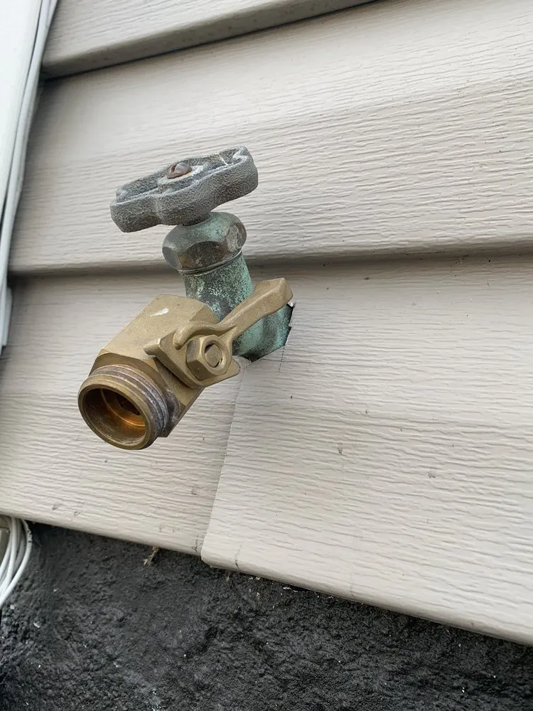 Reliable water heater service experts serving Island City,, NY - Astoria Plumbers