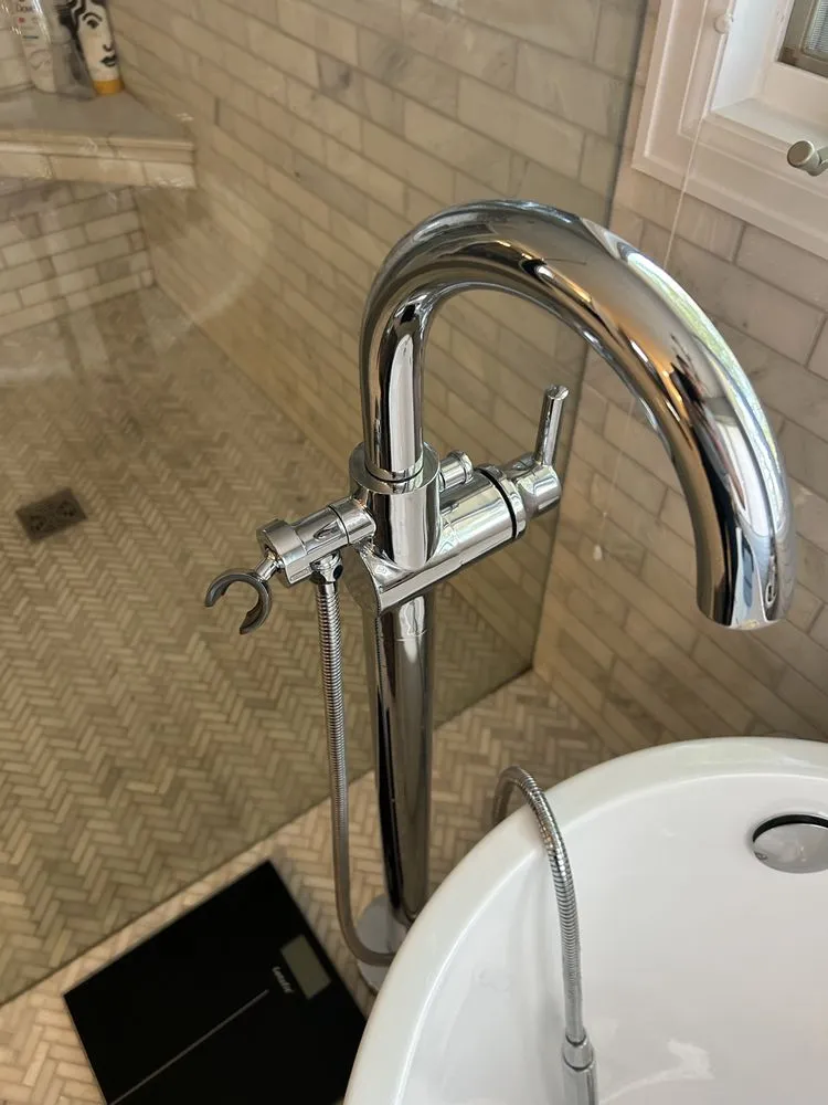 Slide of AV Handy Tech Repair