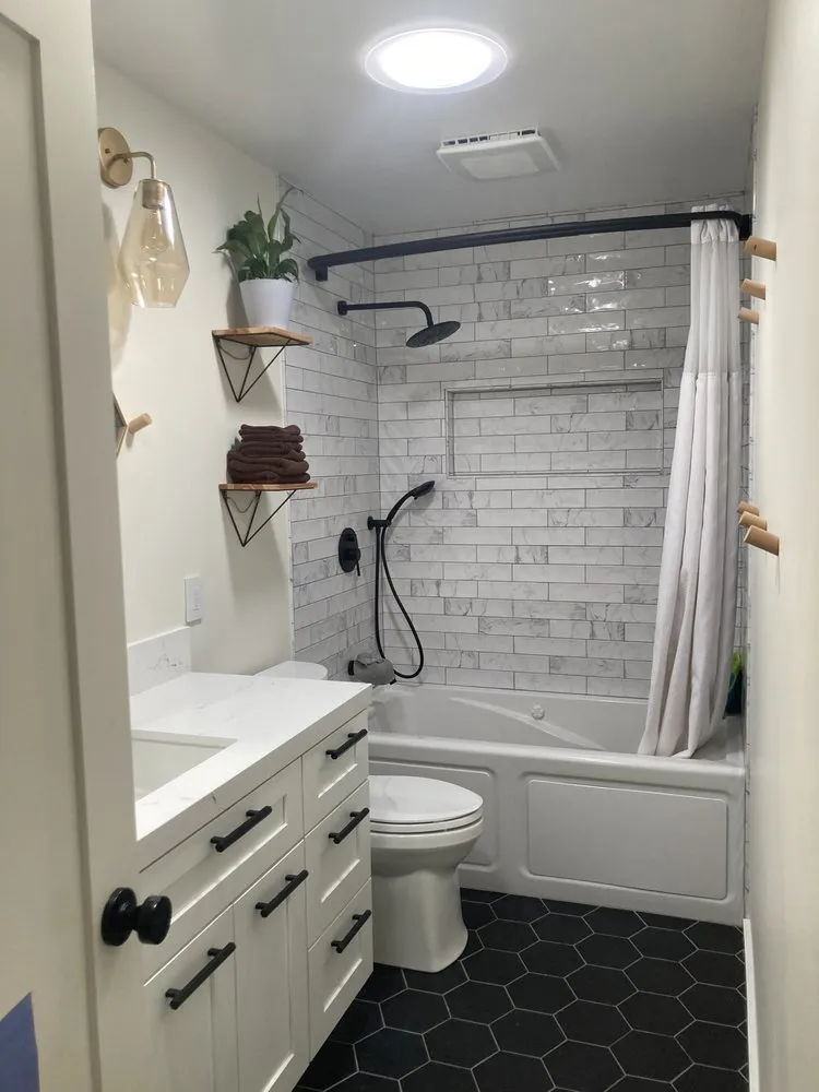 Slide of Avila's Construction