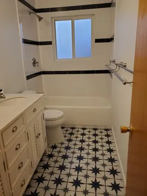 Avila's Professional Services Logo