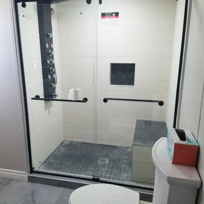 Slide of Avinas Builder