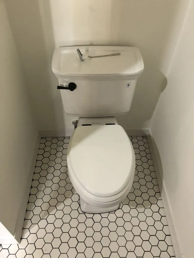 Slide of A&W Contracting