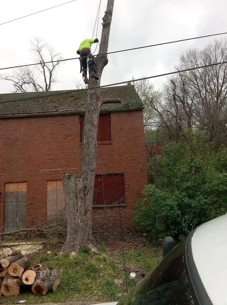 Slide of A&W Contracting