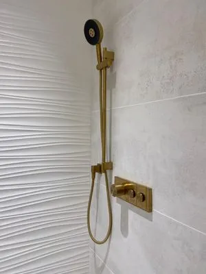 Axilfix Construction Logo