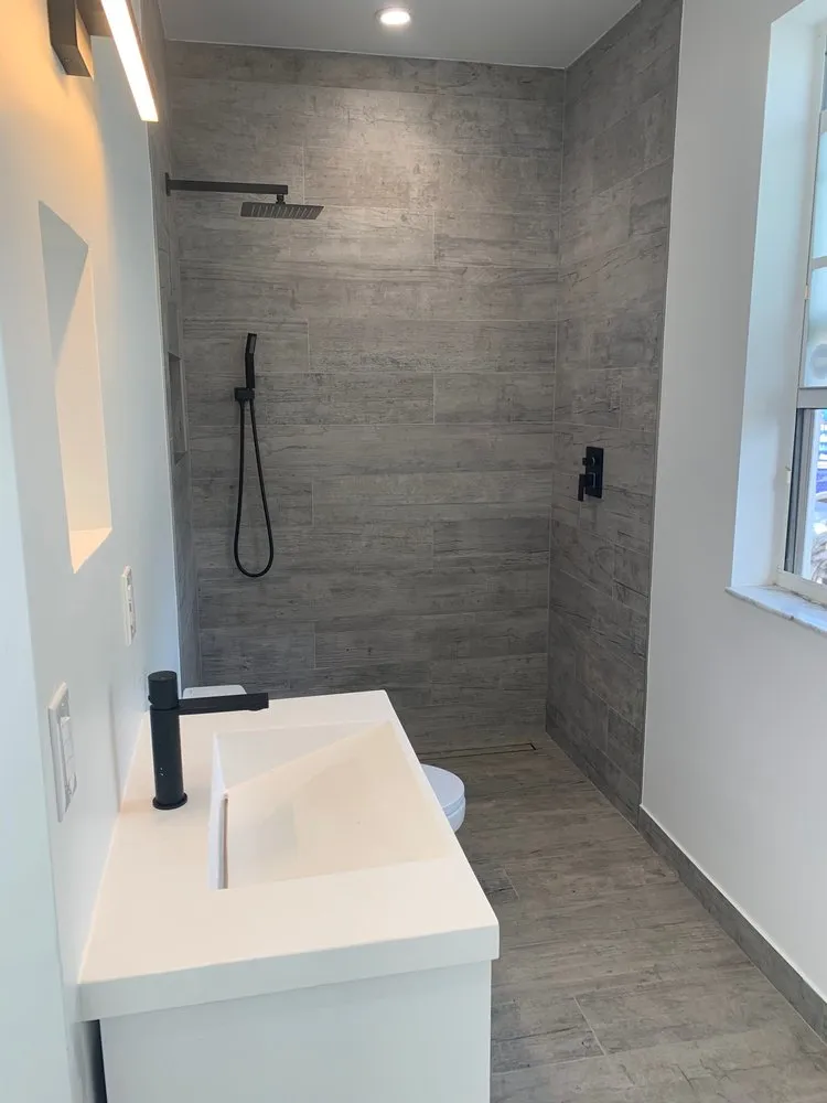 Slide of Azulia Plumbing Services