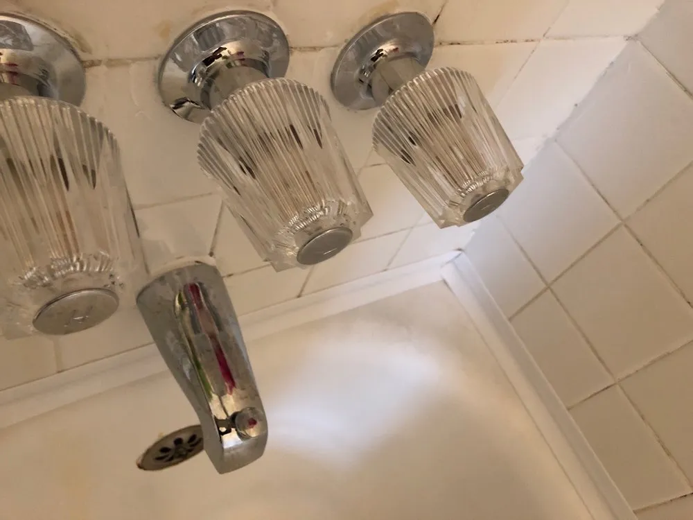 Slide of B & I Plumbing