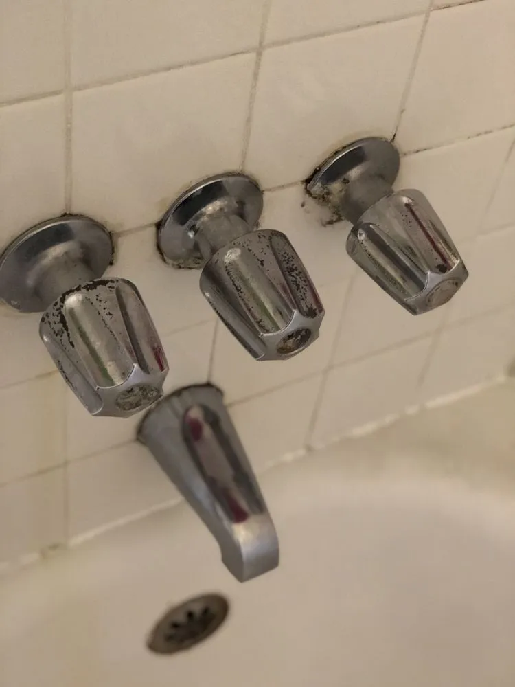 Slide of B & I Plumbing