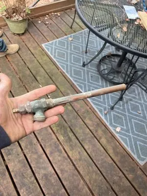 B & J Heating and Air Logo