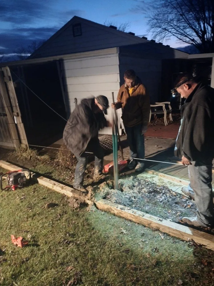 Slide of B & T Contracting