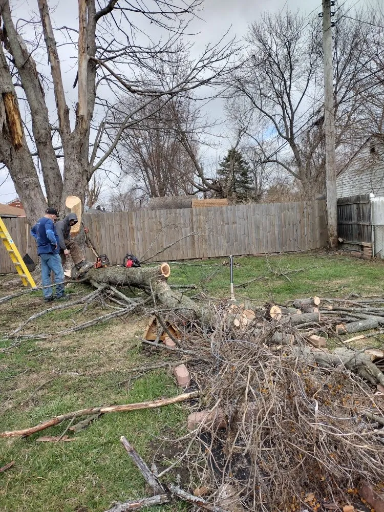 Slide of B & T Contracting