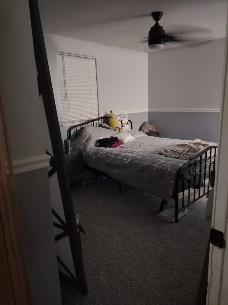 Slide of B & T Contracting