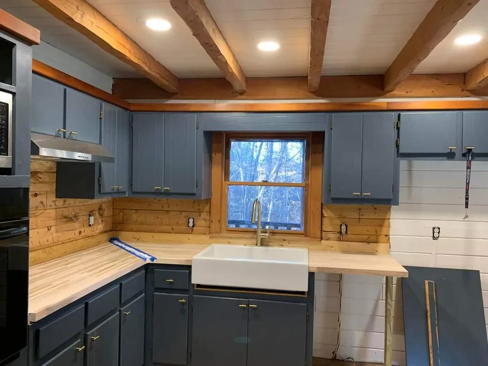 Slide of B and L Construction and Home Solutions