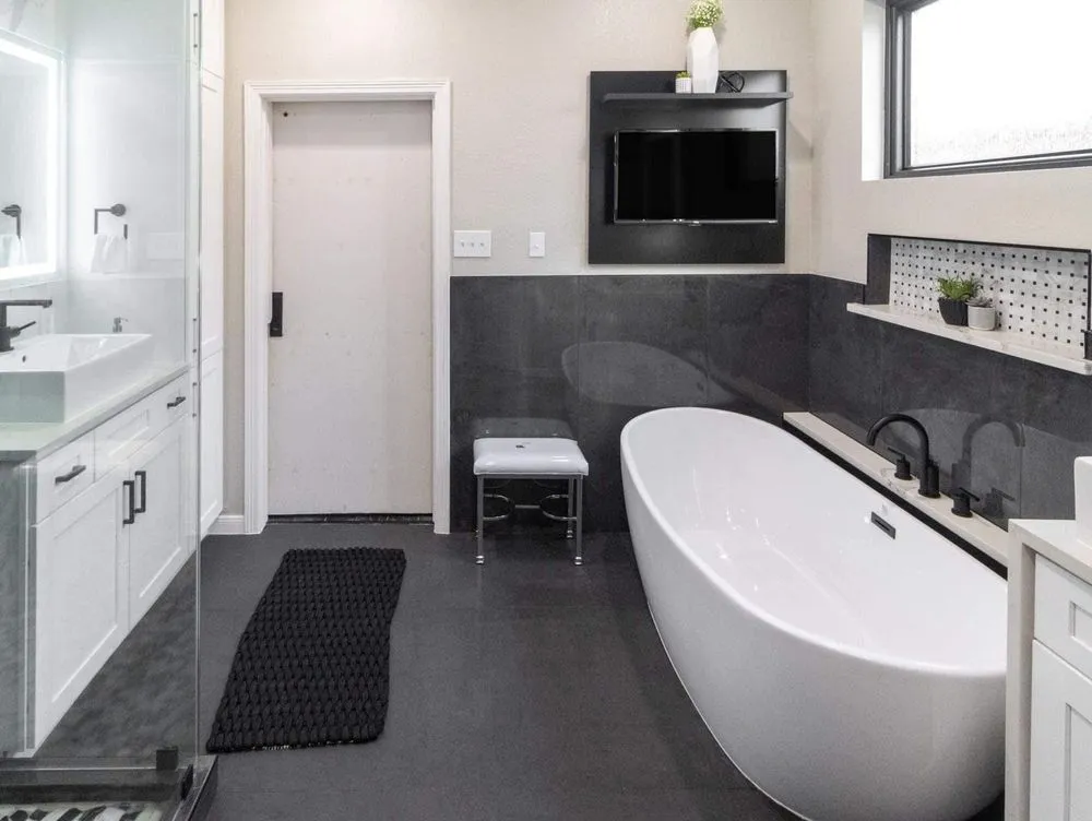 Slide of B-Owda Remodeling & Construction