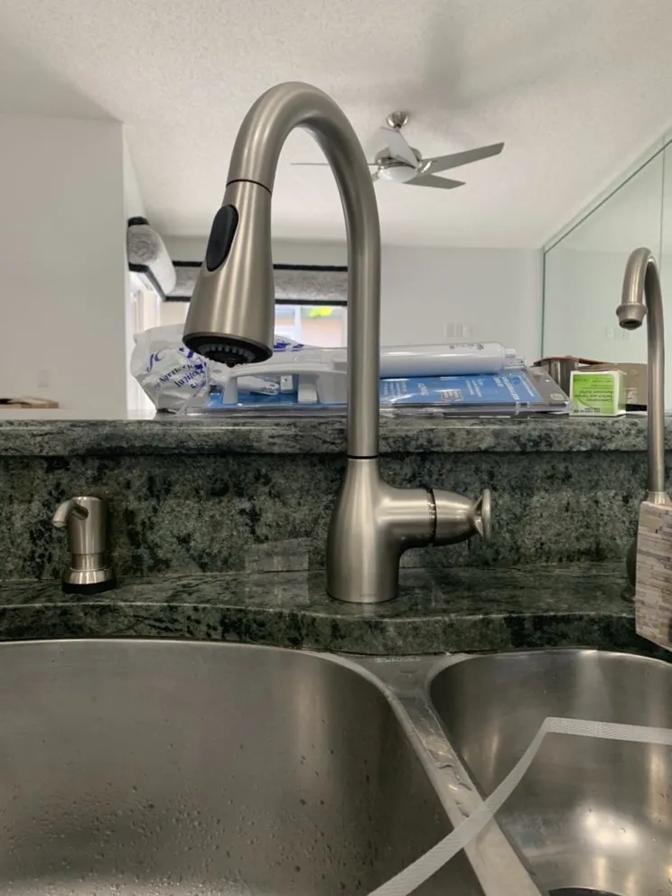 Slide of Bahama Breeze Plumbing