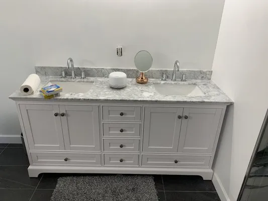 Bahama Breeze Plumbing Logo