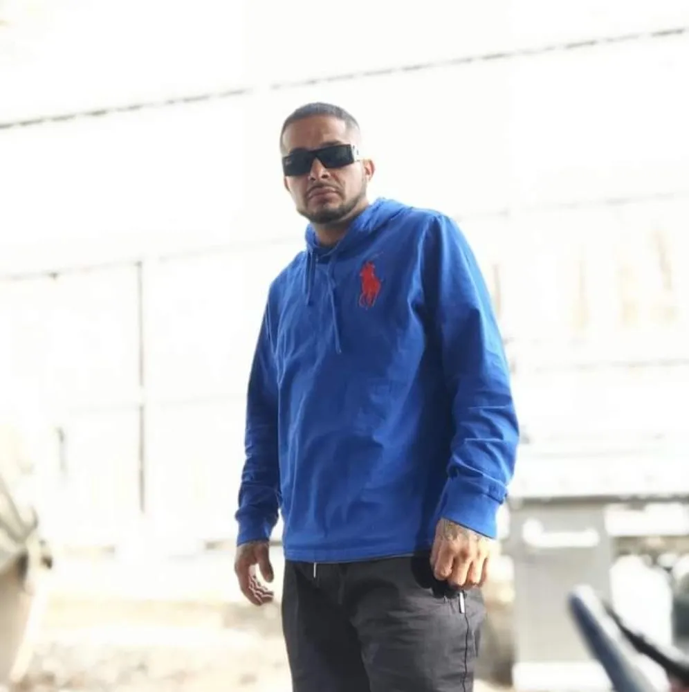 Slide of Bam Handyman