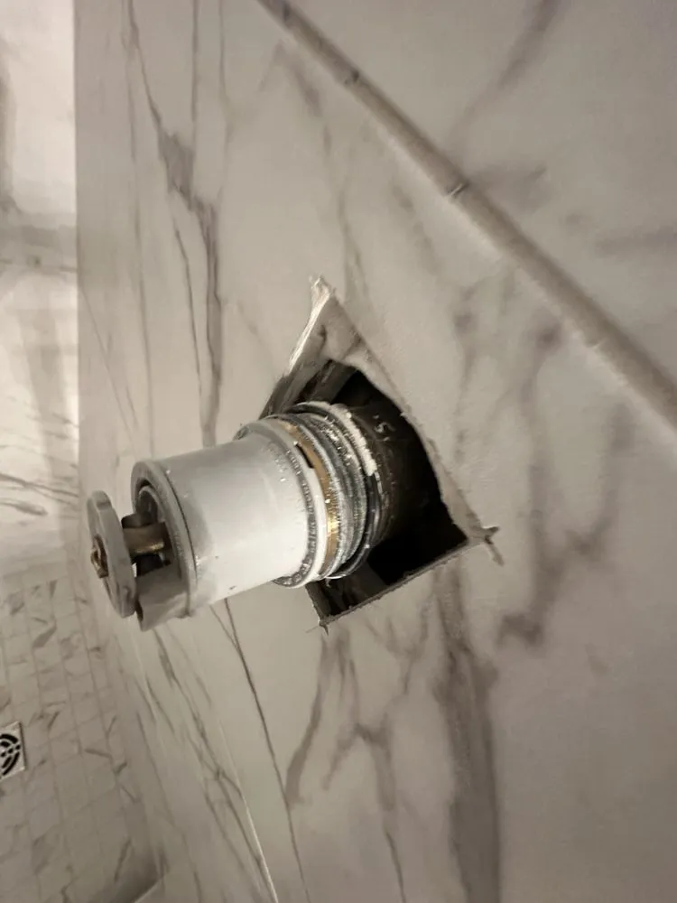 Slide of Bama's Best Maintenance  & repair