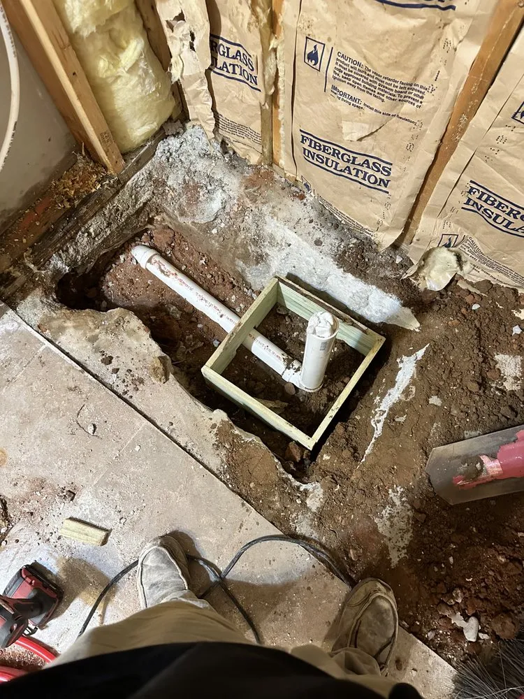 Slide of Bama's Best Maintenance  & repair