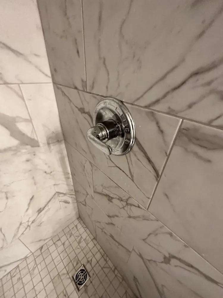 Slide of Bama's Best Maintenance  & repair