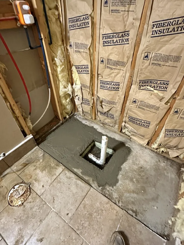 Slide of Bama's Best Maintenance  & repair