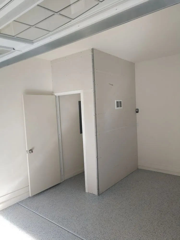 Slide of Bambam Handyman