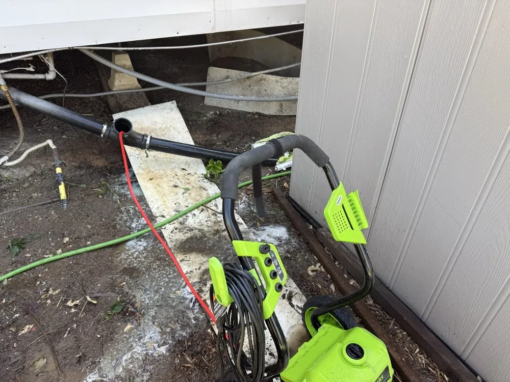 Slide of Banderas Plumbing