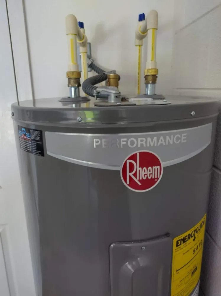 Slide of Bay 2 Bay Plumbing & Drains