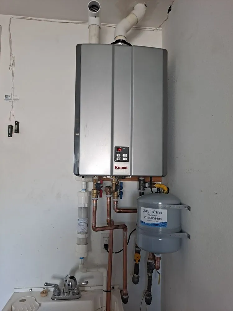 Emergency emergency plumbing for homes in Newark, CA by Bay Water Plumbing & Water Systems