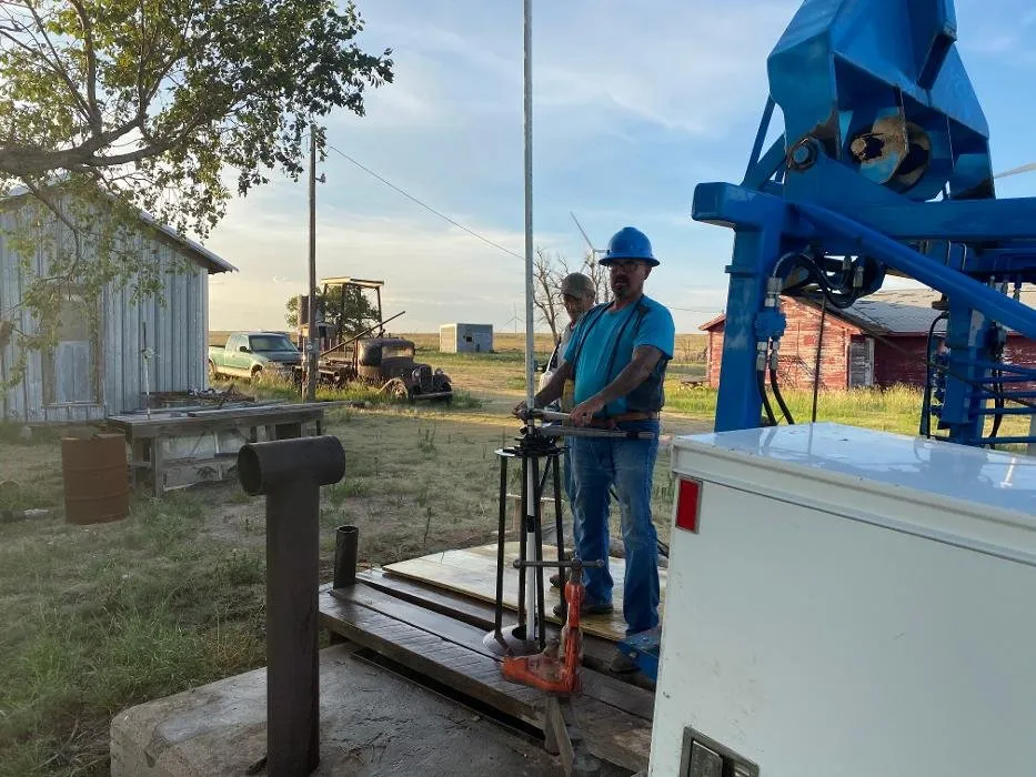 Slide of B&B Pump Sales & Service