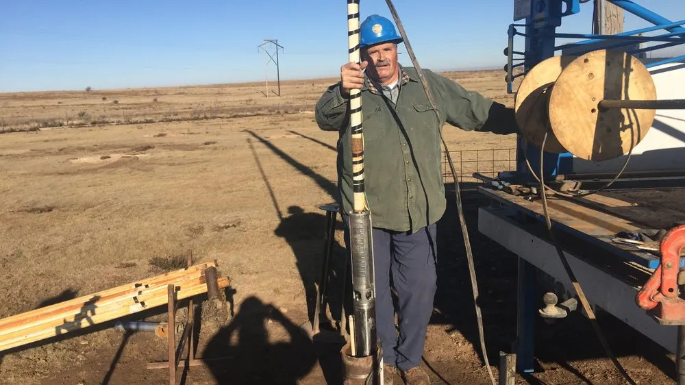 Slide of B&B Pump Sales & Service