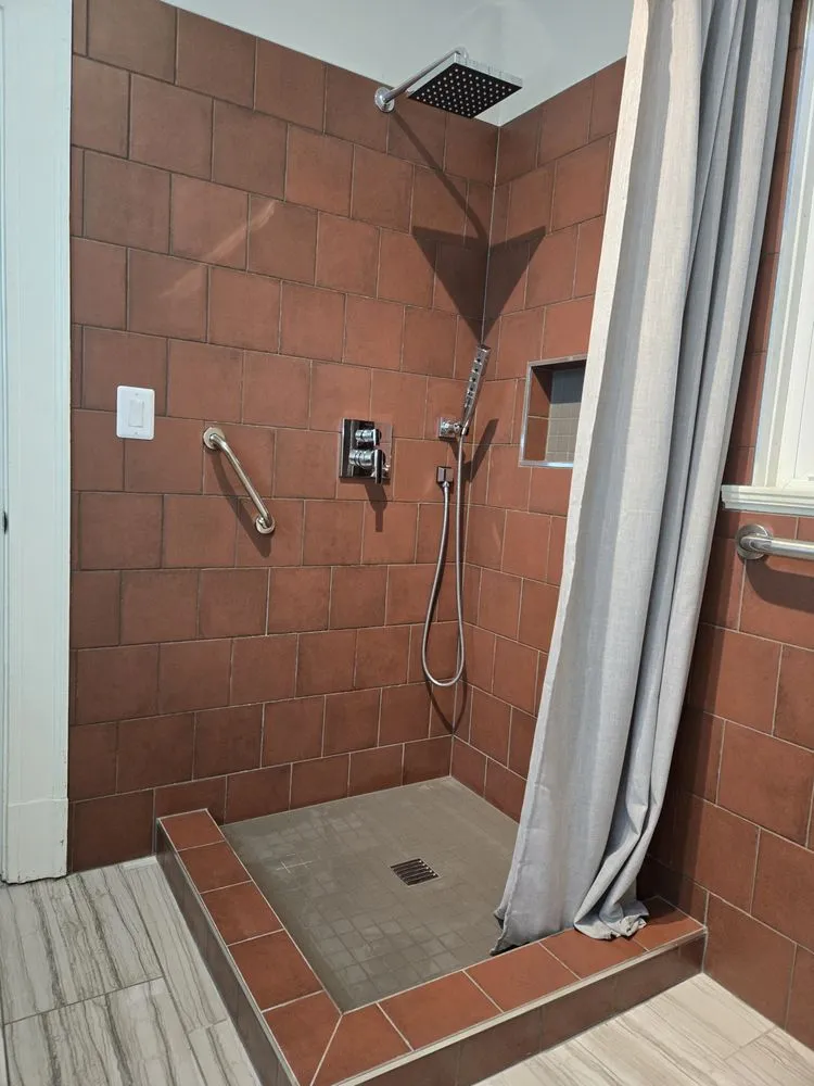 Slide of B&E Construction