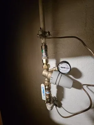 Beehive Plumbing Salt Lake City Logo