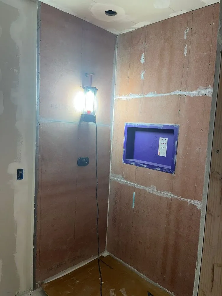 Slide of Benavides Construction