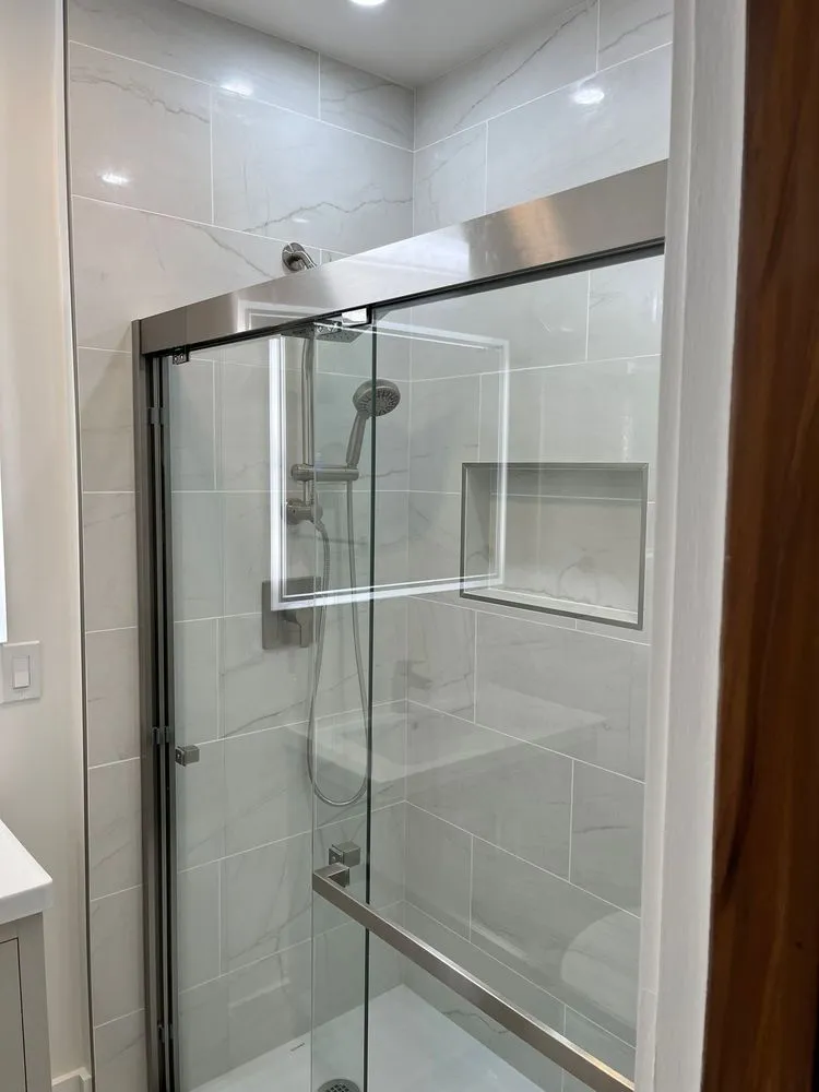 Slide of Benavides Construction