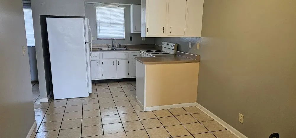 Slide of Ben's Handyman  Services