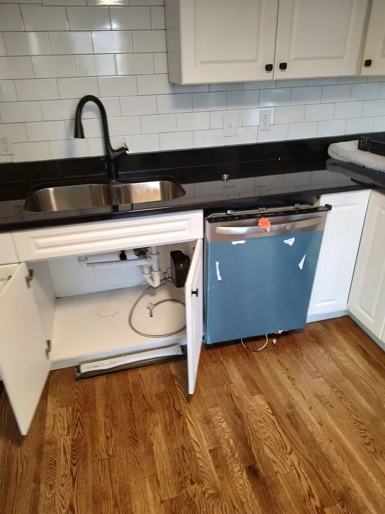 Emergency water heater service in Cleveland, TN by Bentons Plumbing Repair