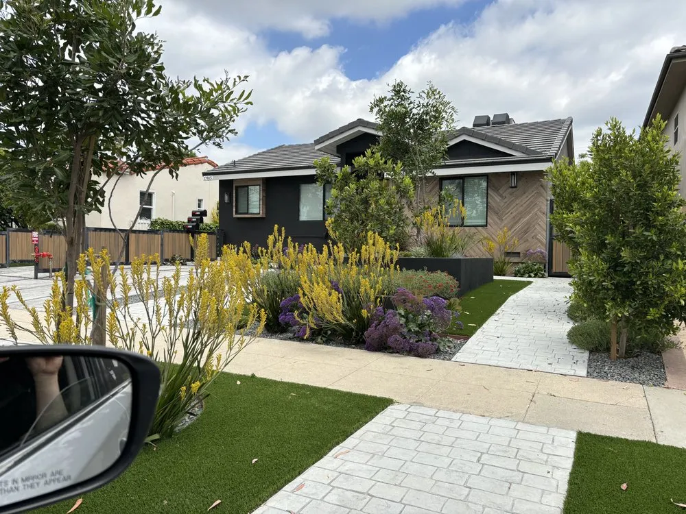 Slide of Berlim Handyman