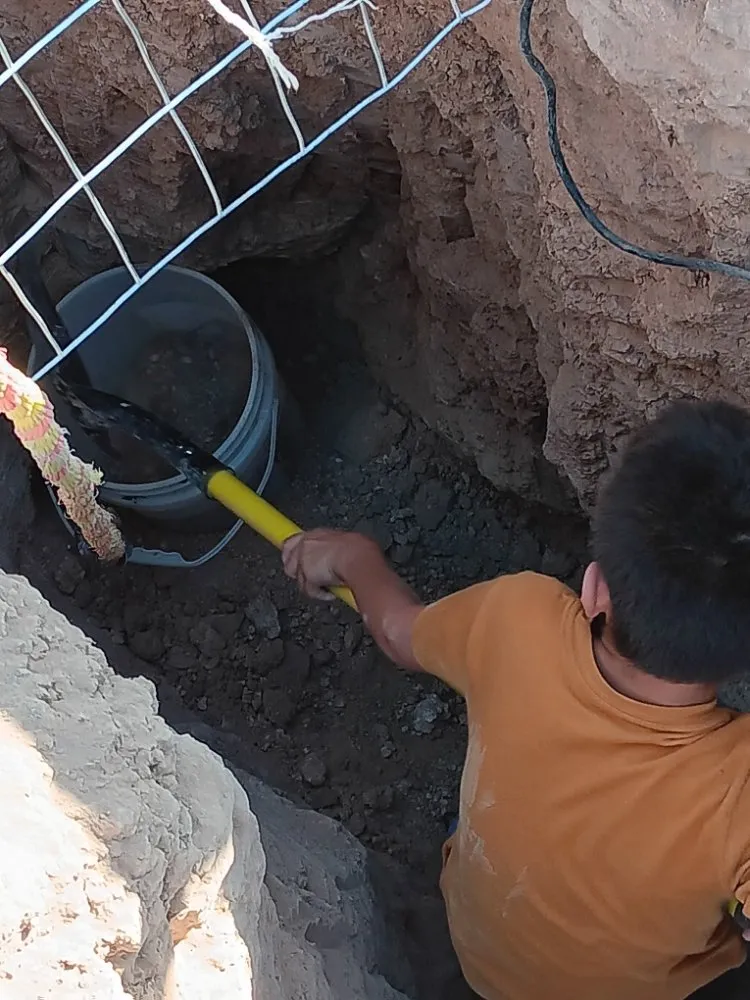 Slide of Bernal Handyman